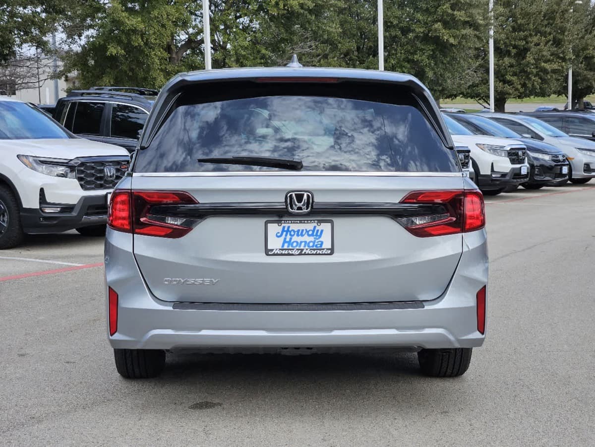 2026 Honda Odyssey - Image 5