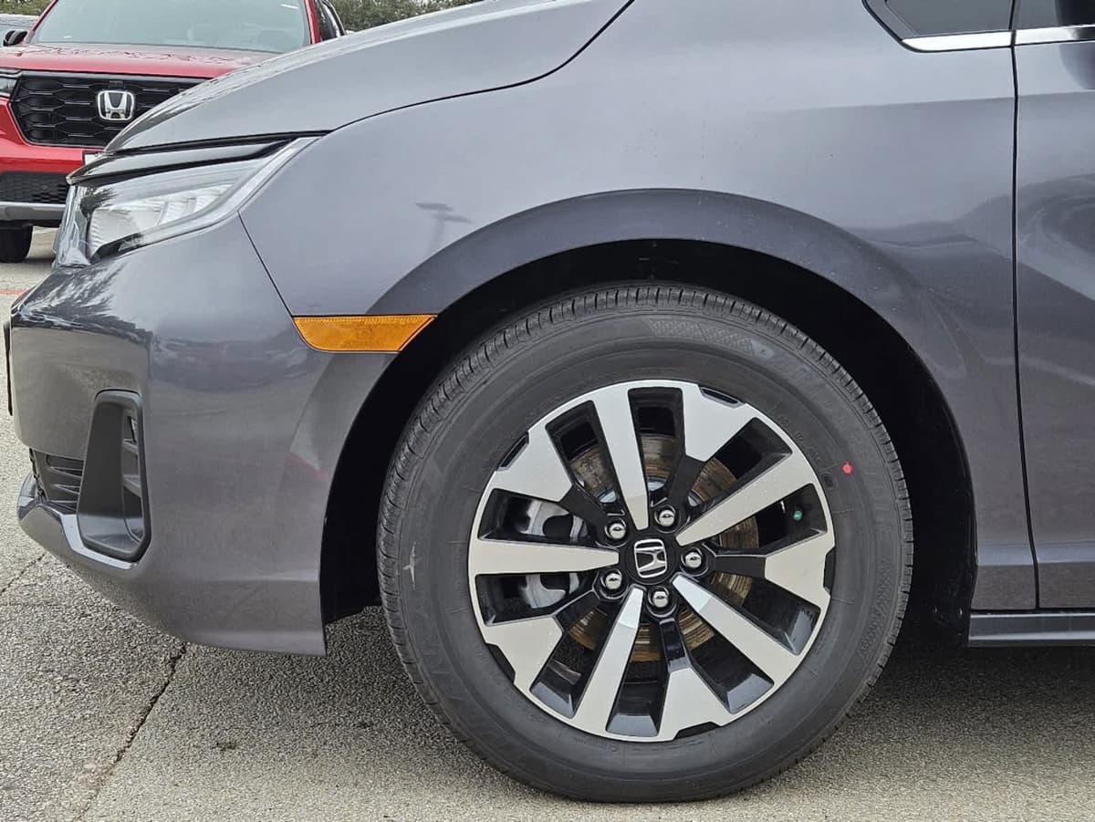 2026 Honda Odyssey - Image 8
