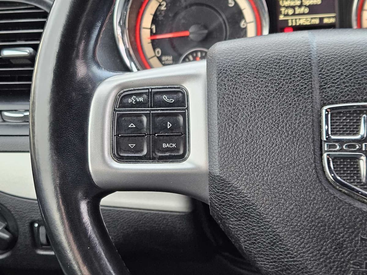 2018 Dodge Grand Caravan - Image 23