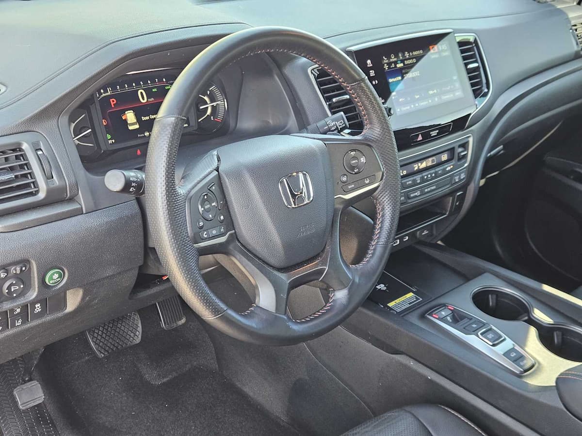 2024 Honda Passport - Image 2