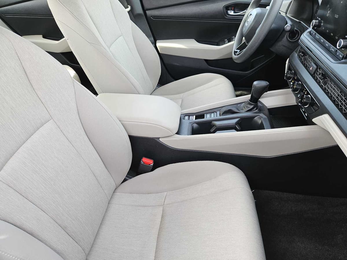 2023 Honda Accord - Image 13