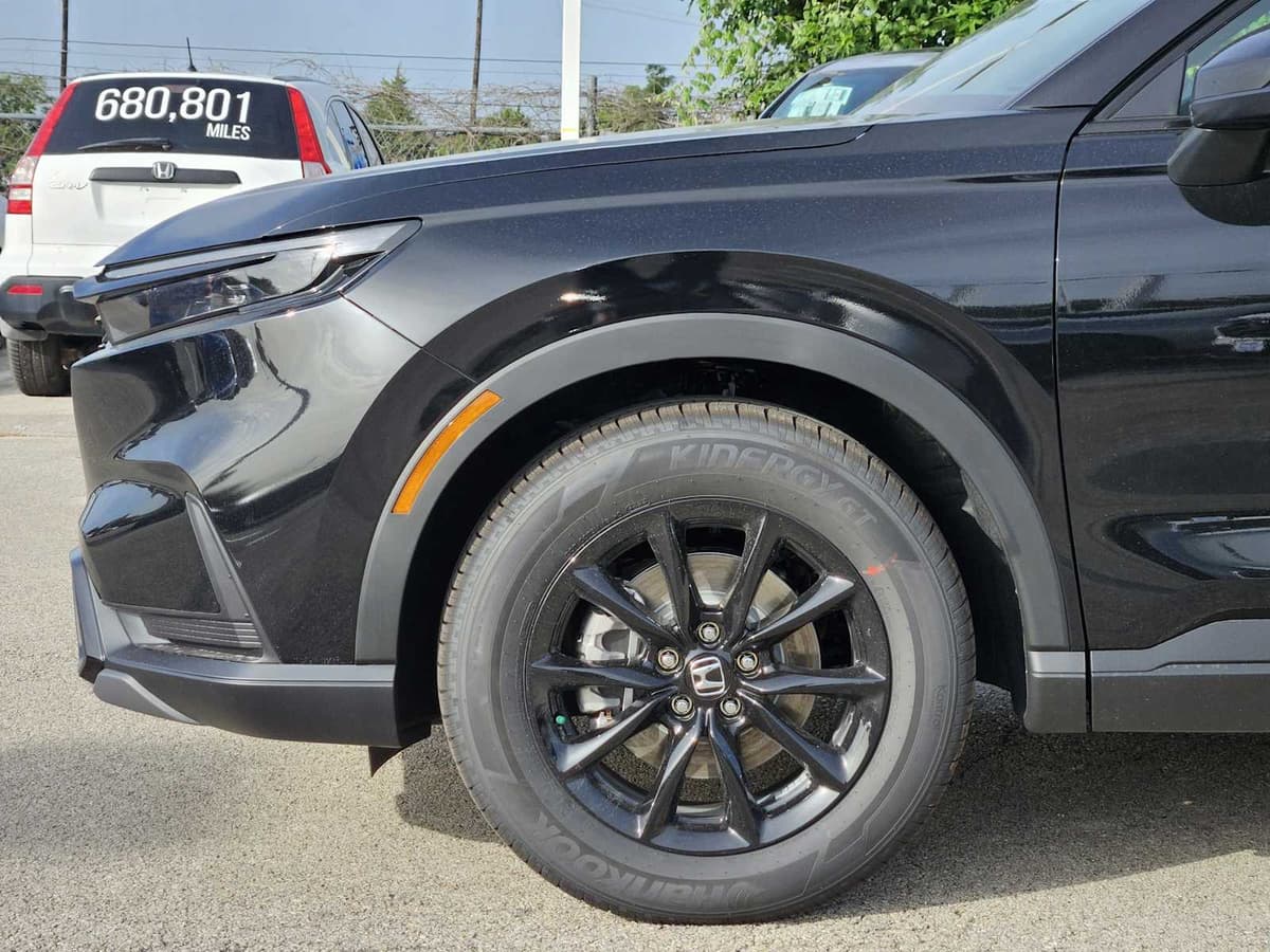 2026 Honda CR-V Hybrid - Image 8