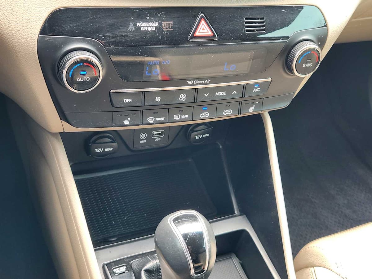 2018 Hyundai Tucson - Image 18