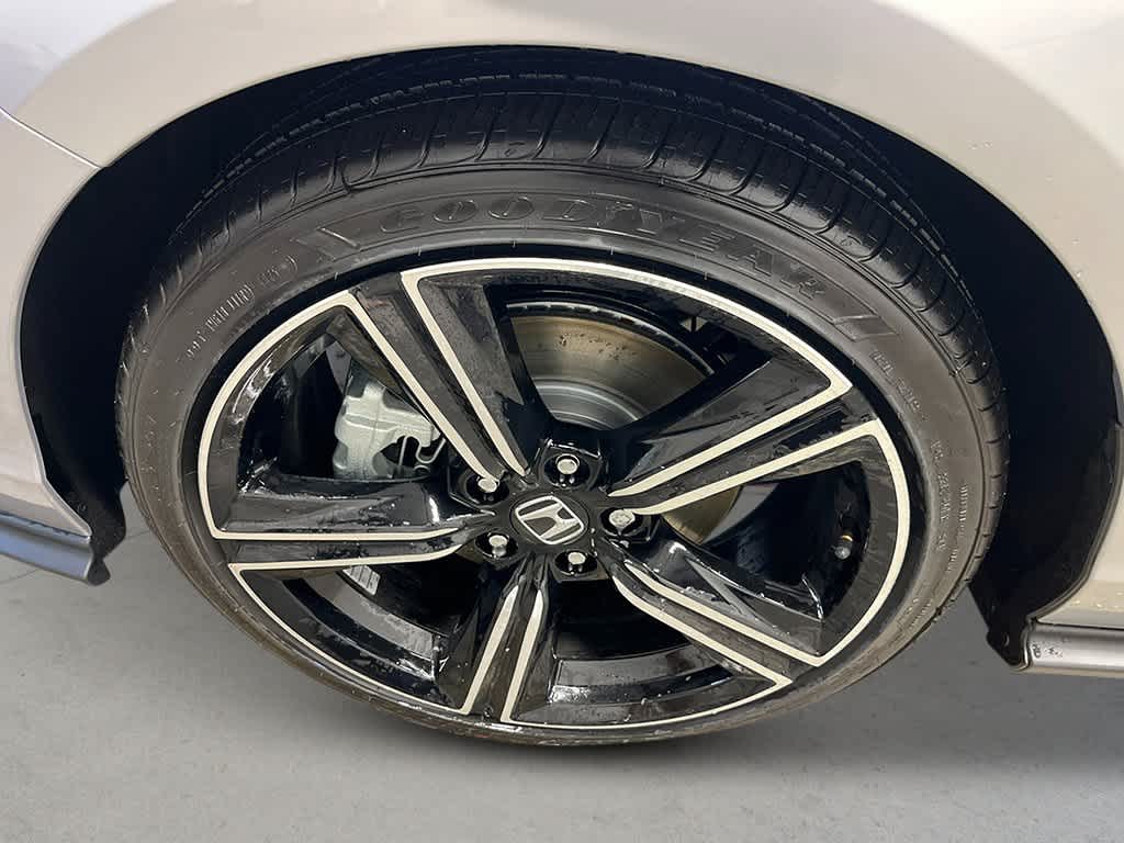 2026 Honda Accord Hybrid - Image 11