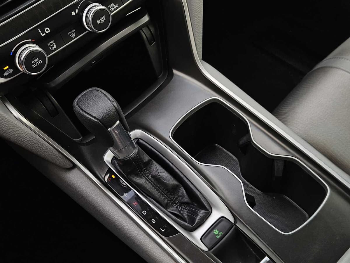 2018 Honda Accord Sedan - Image 19