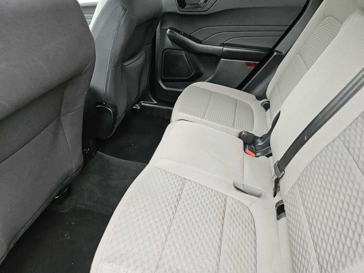 2022 Ford Escape - Image 28