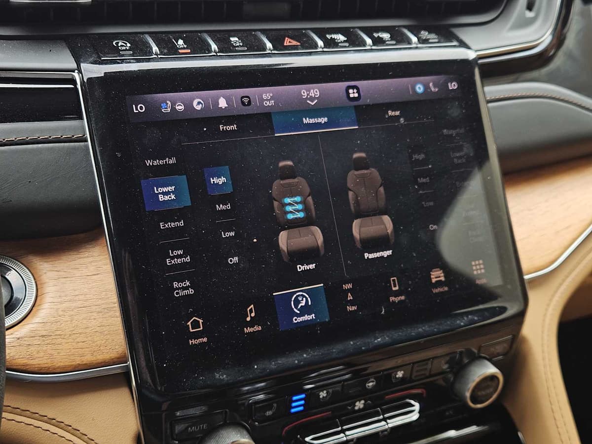 2022 Jeep Grand Cherokee L - Image 17