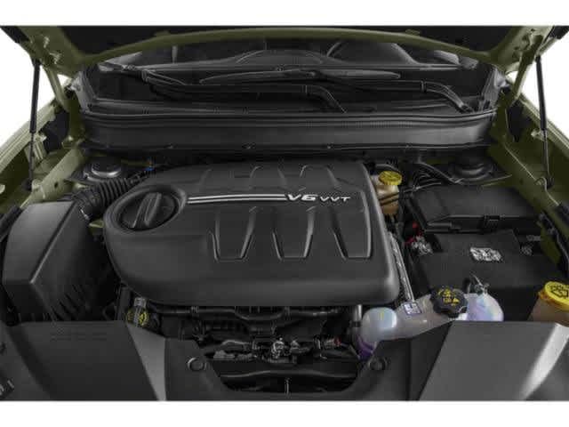 2020 Jeep Cherokee - Image 16