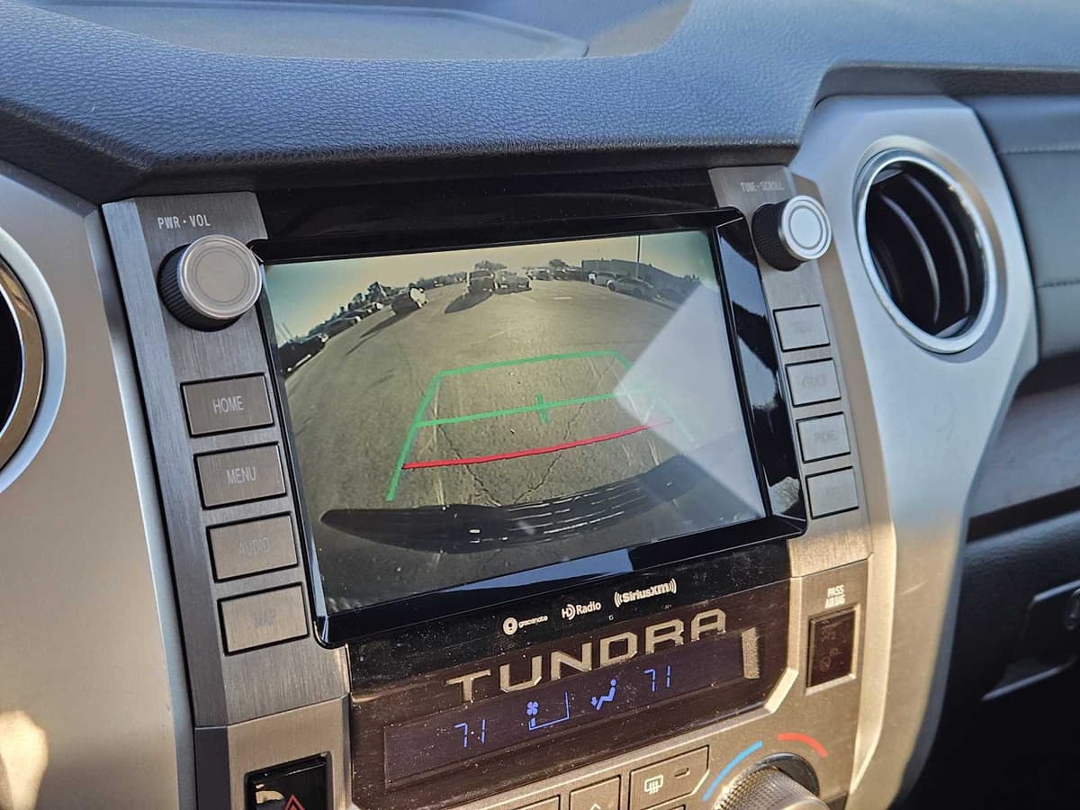 2020 Toyota Tundra - Image 18