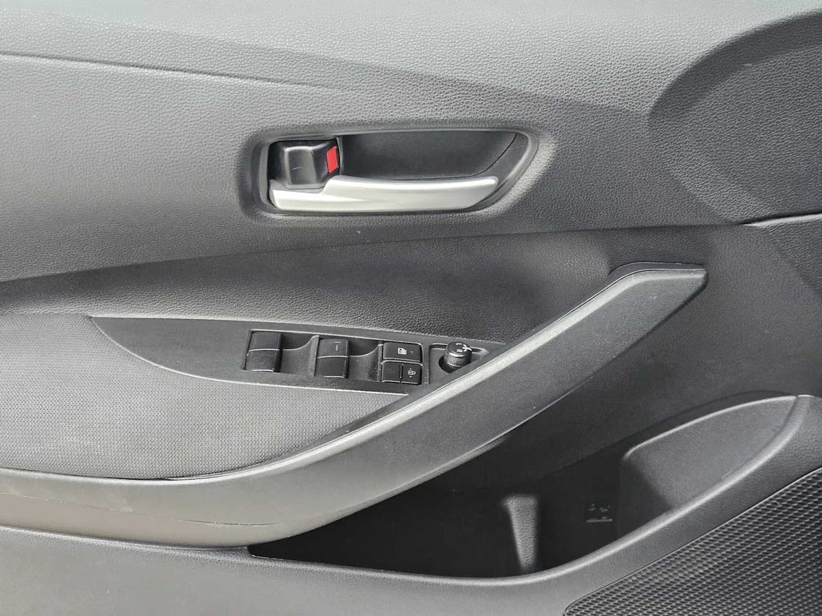 2021 Toyota Corolla - Image 22