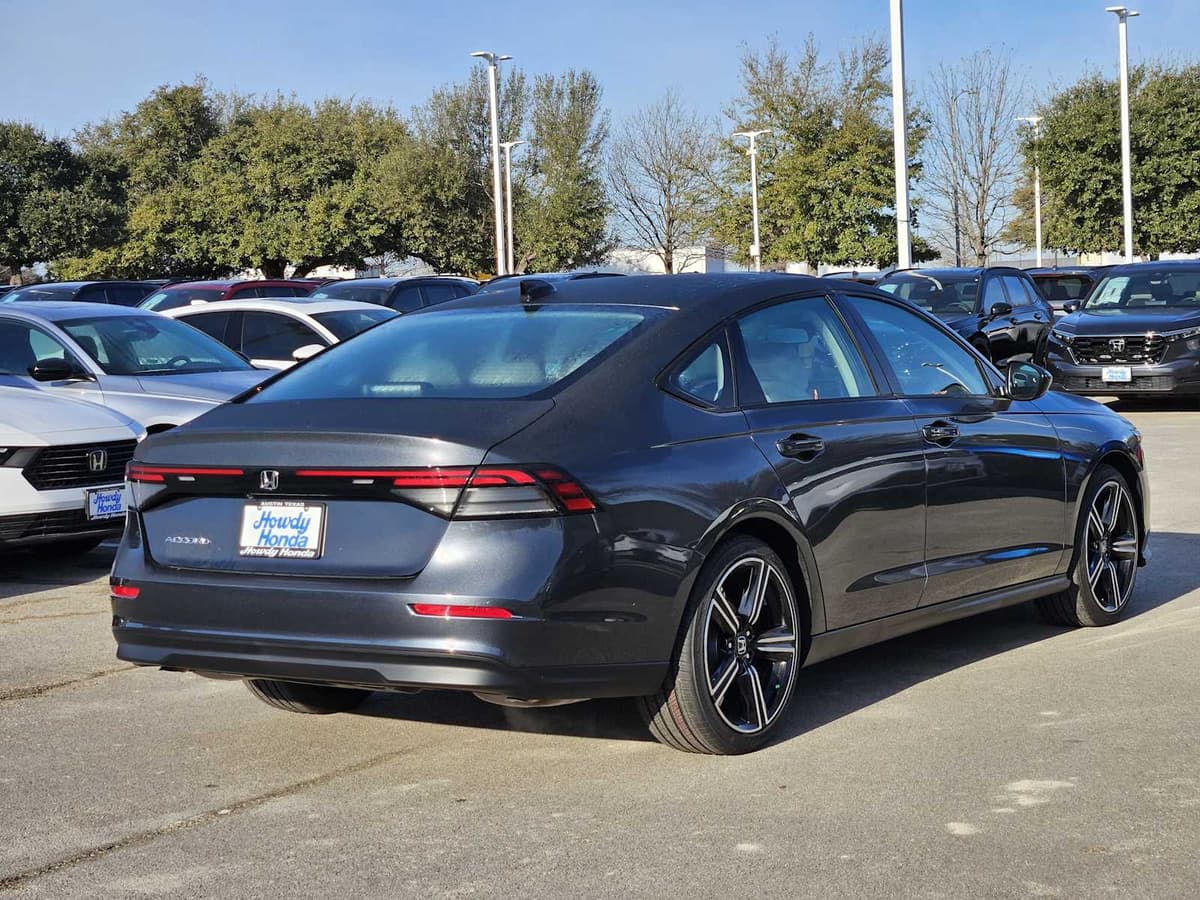 2026 Honda Accord - Image 5