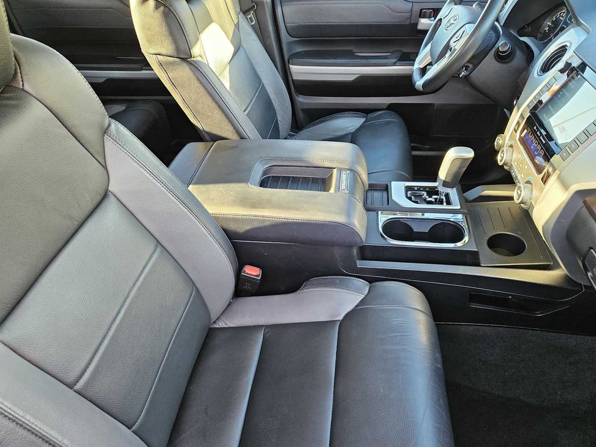 2020 Toyota Tundra - Image 14