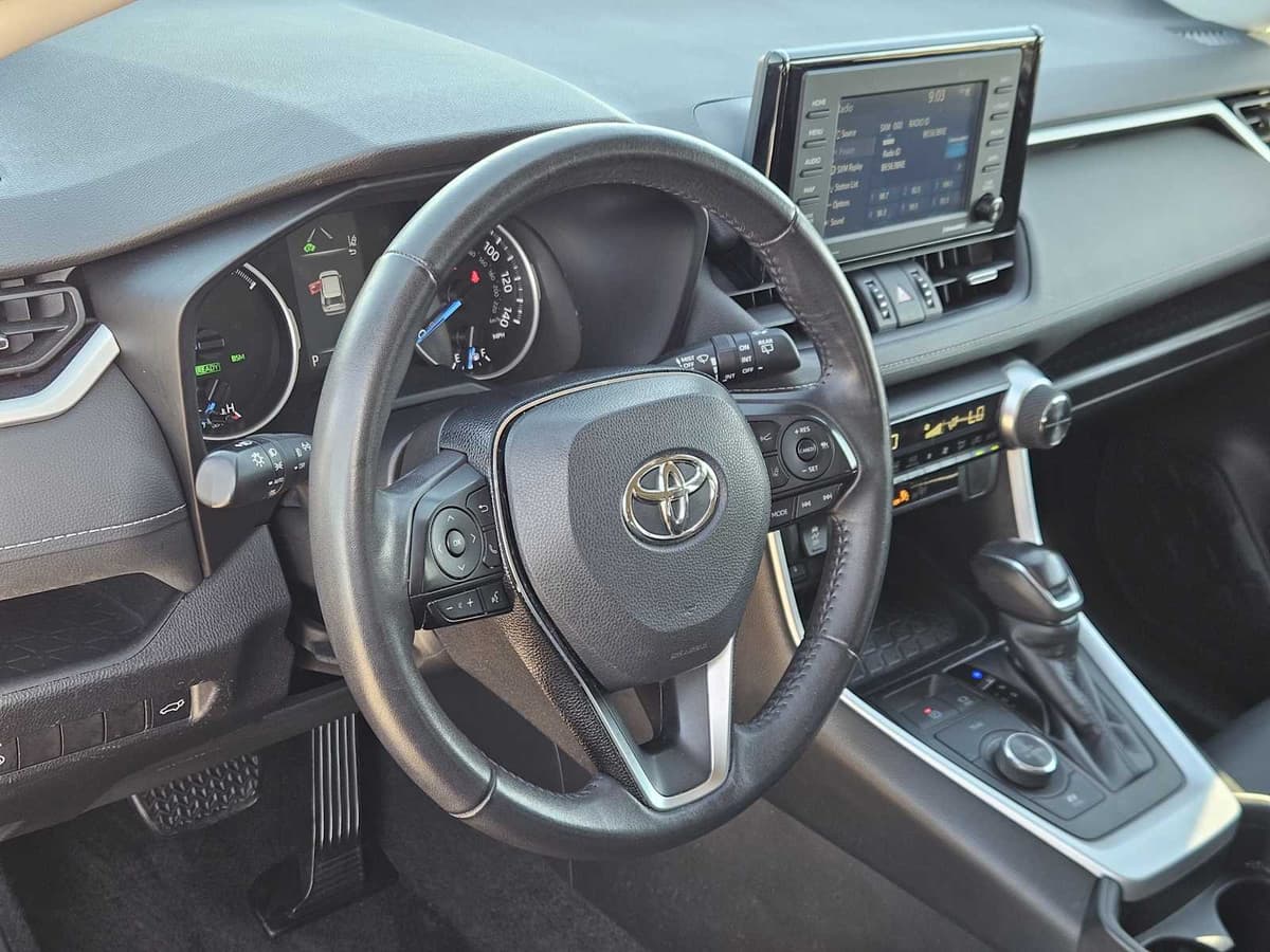 2021 Toyota RAV4 - Image 2