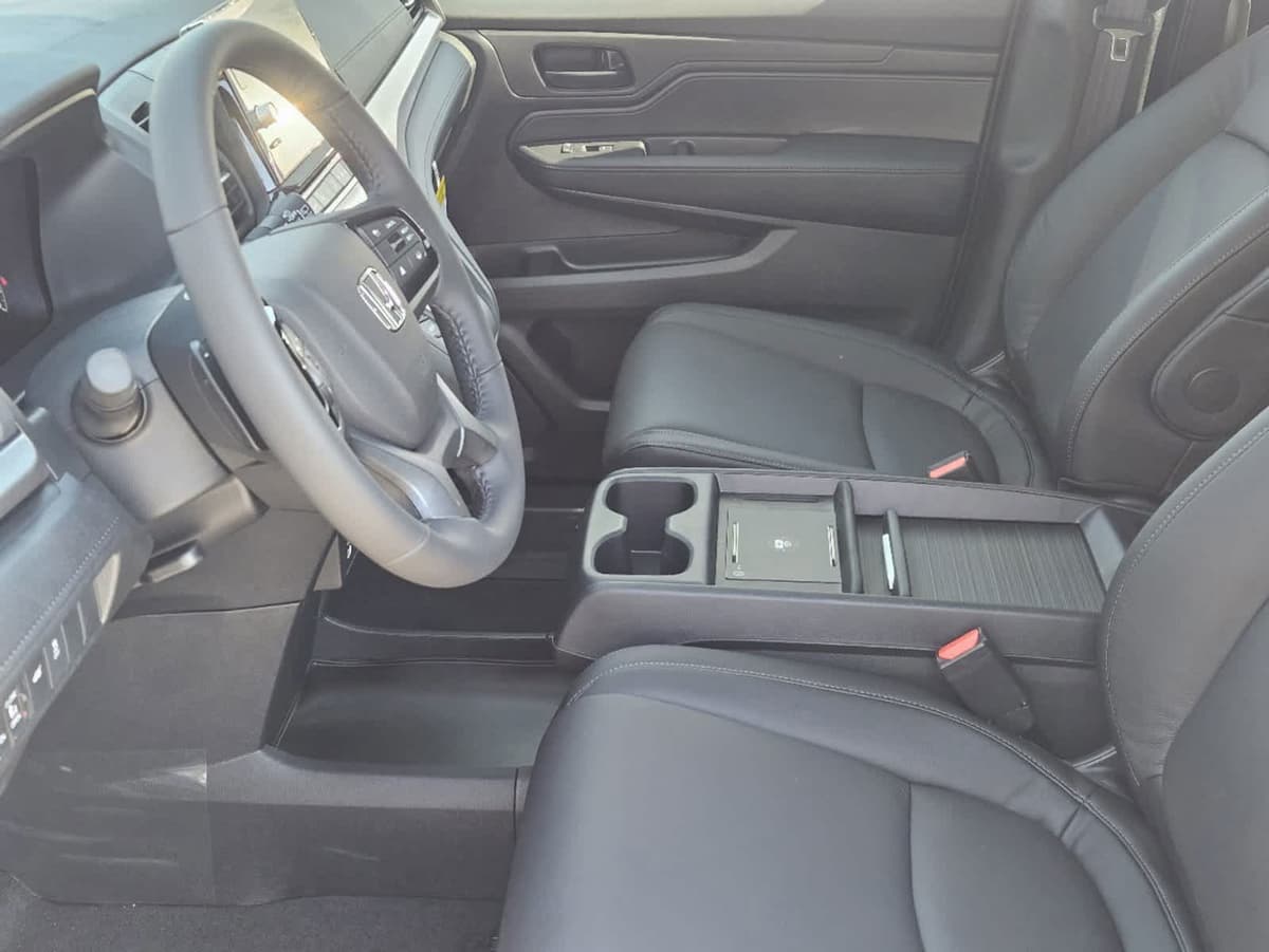 2026 Honda Odyssey - Image 12