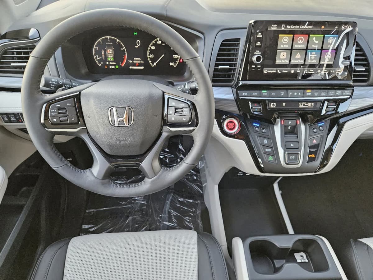 2026 Honda Odyssey - Image 21