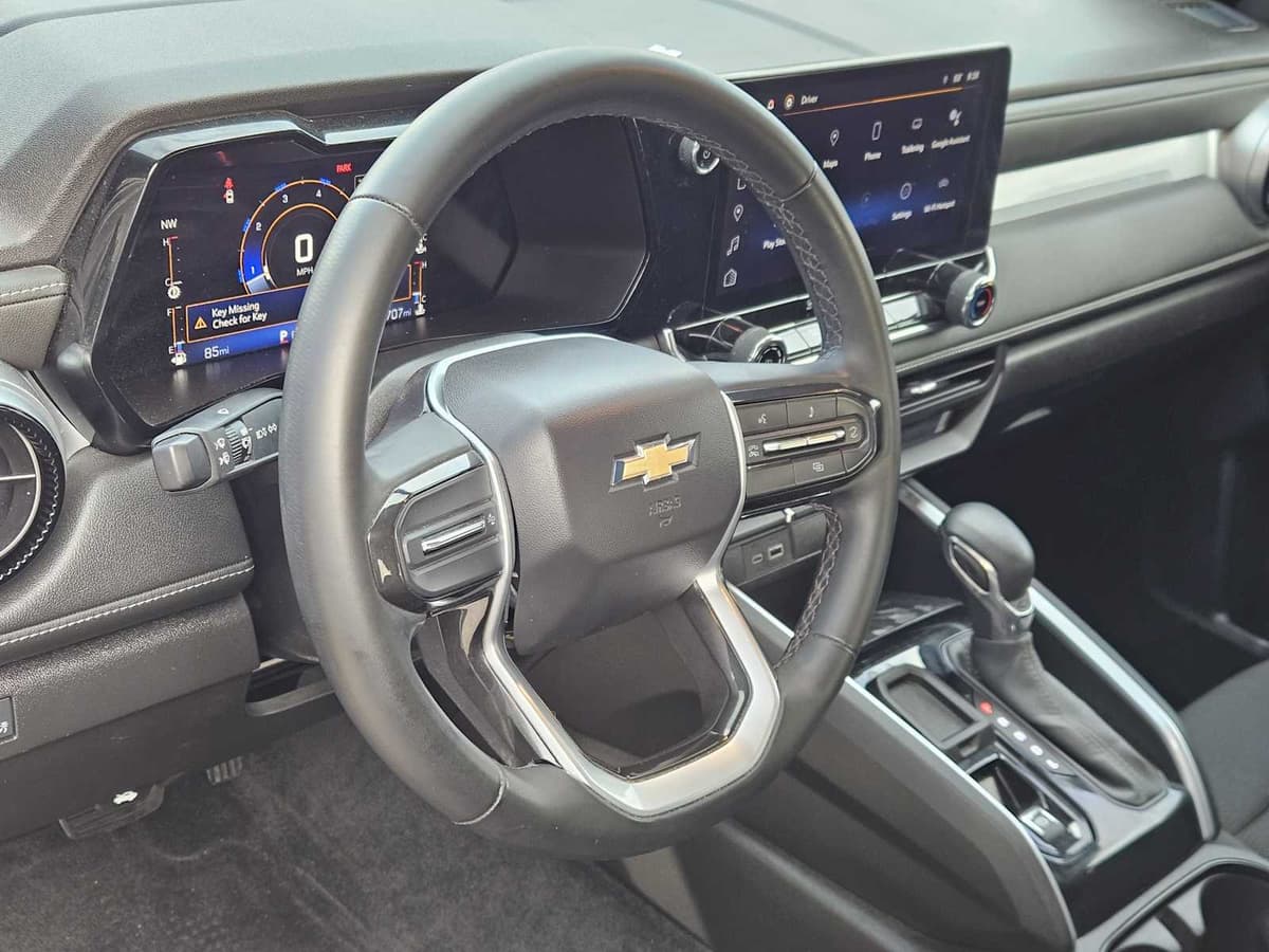 2023 Chevrolet Colorado - Image 2