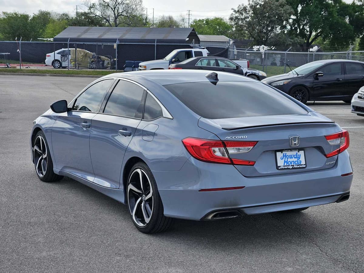 2021 Honda Accord Sedan - Image 5