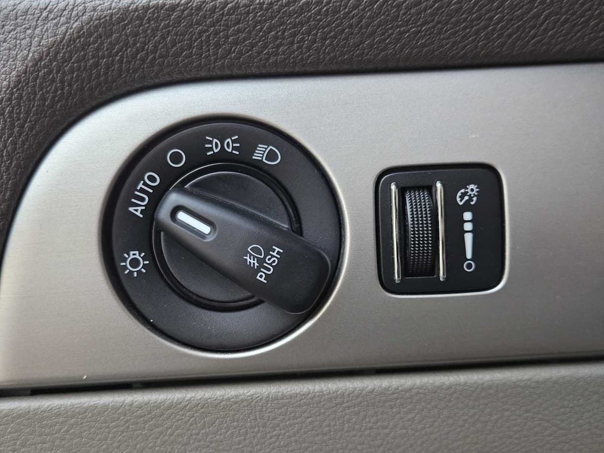 2012 Dodge Durango - Image 20