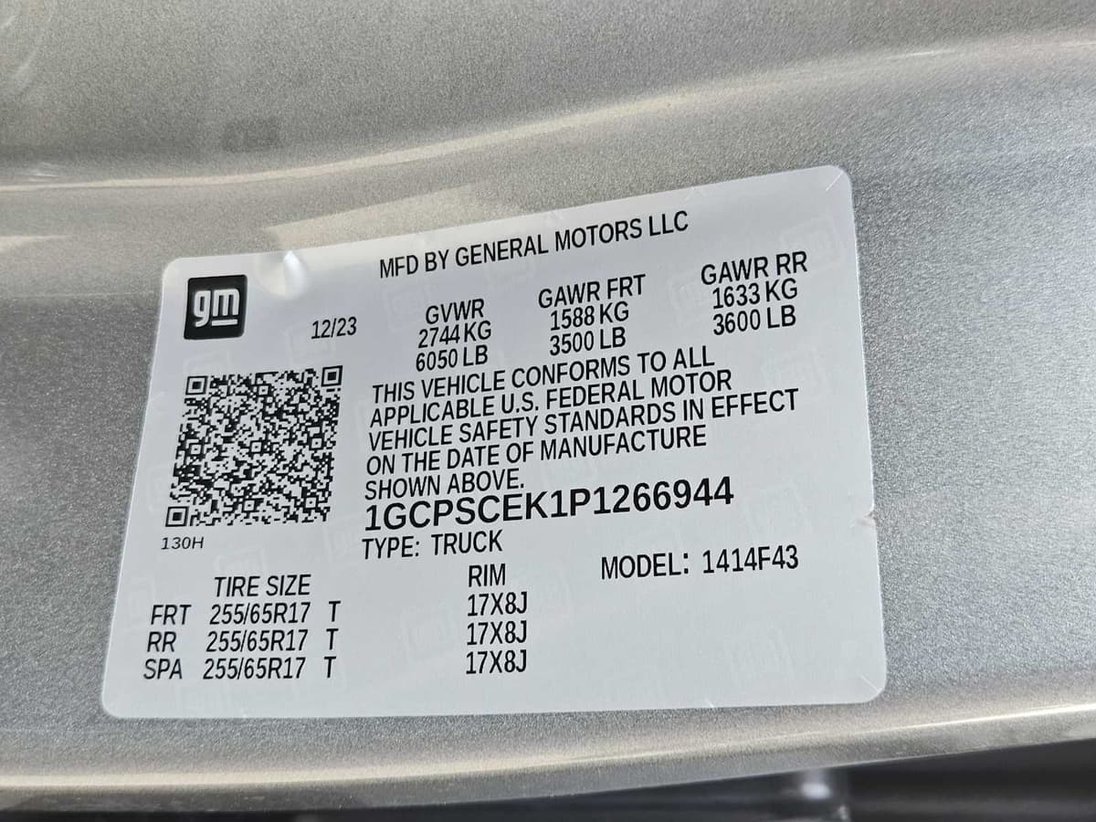 2023 Chevrolet Colorado - Image 31