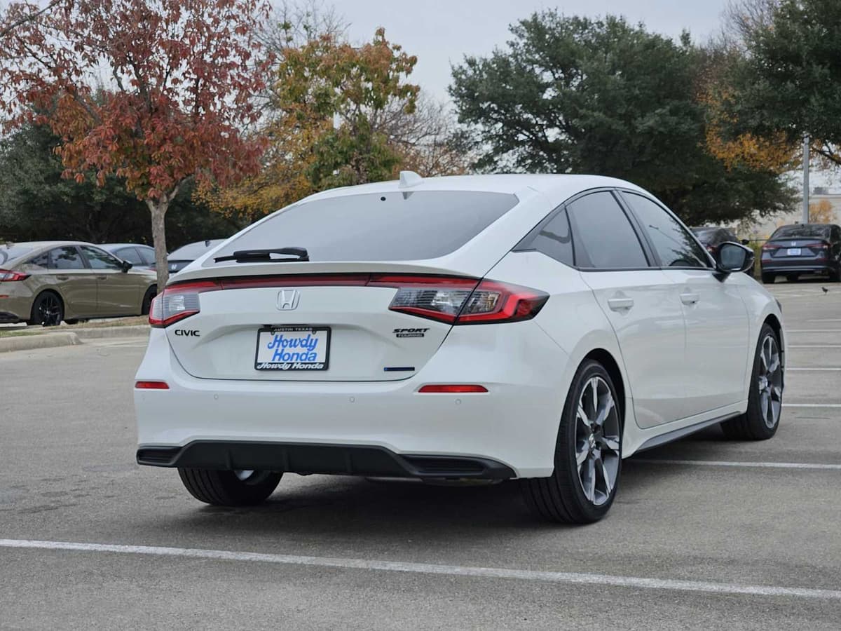 2026 Honda Civic Hybrid - Image 5