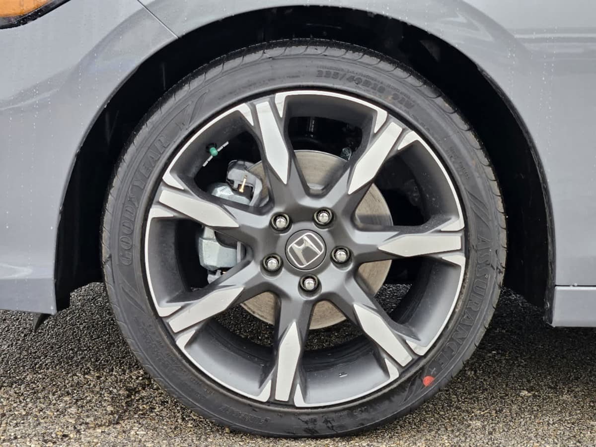 2026 Honda Civic Hybrid - Image 9