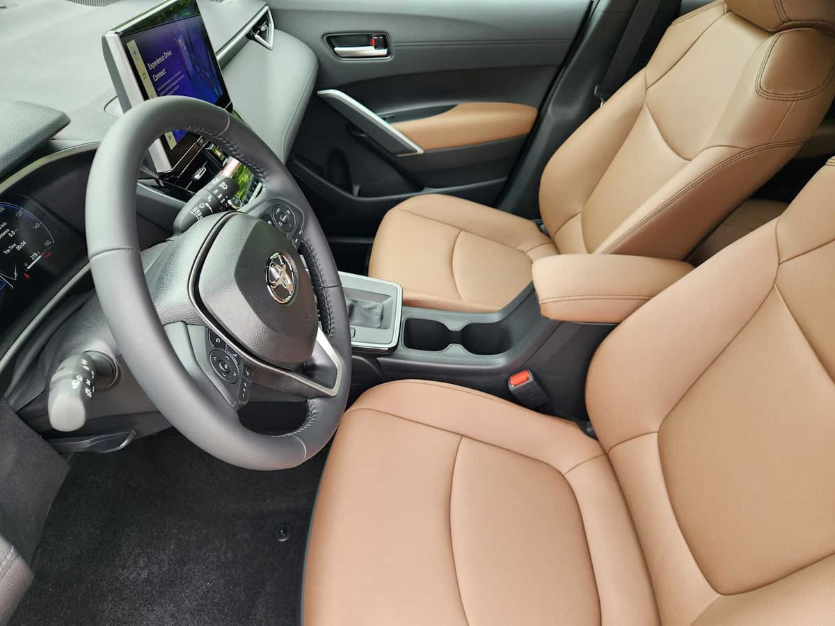 2026 Toyota Corolla Cross - Image 13