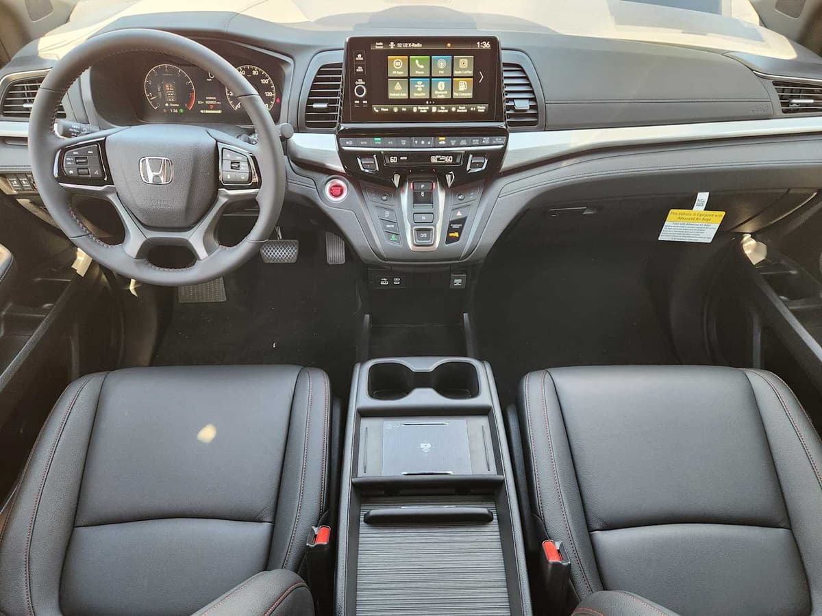 2026 Honda Odyssey - Image 21