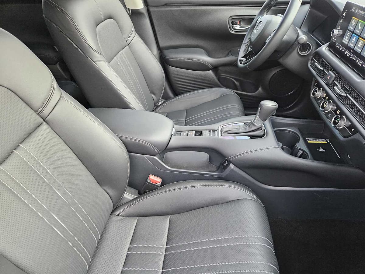 2025 Honda HR-V - Image 13