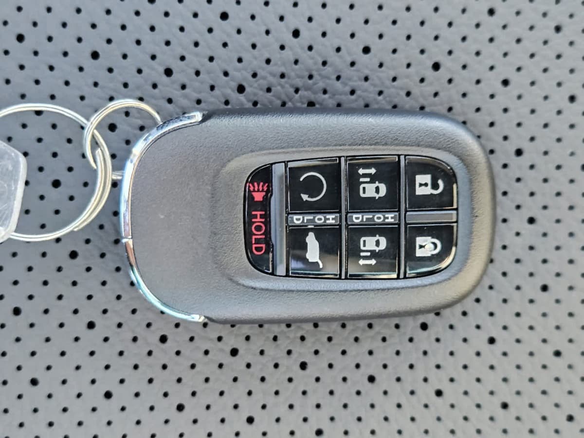 2026 Honda Odyssey - Image 27