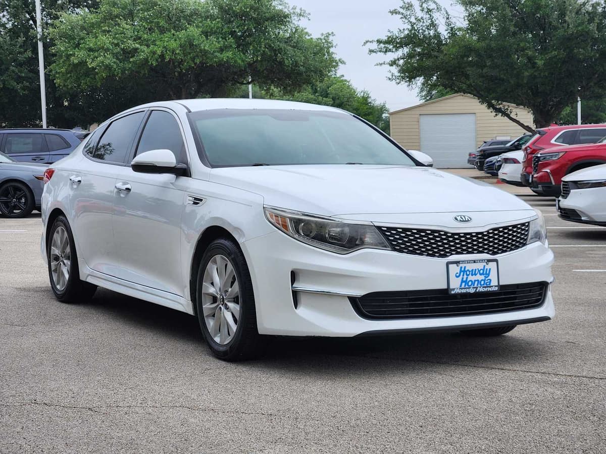 2018 Kia Optima - Image 3