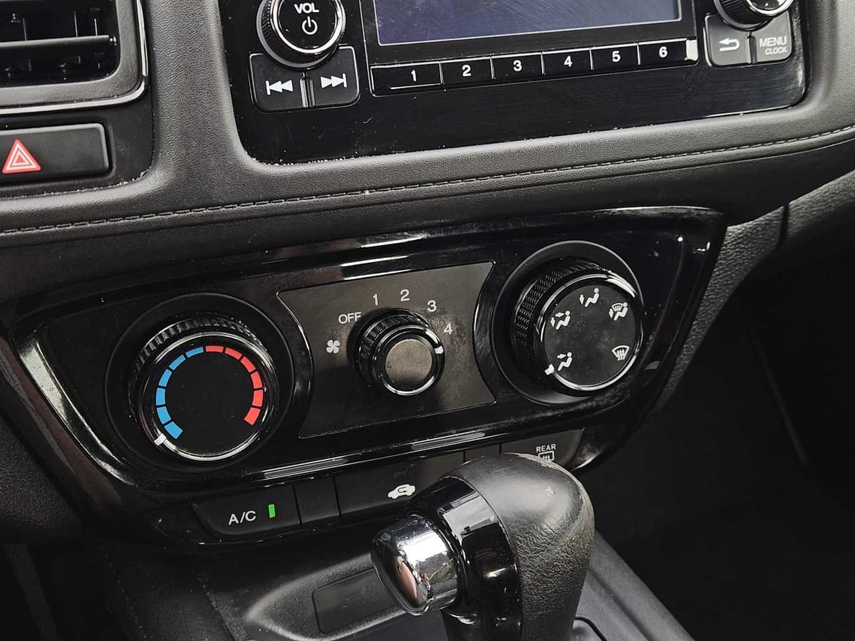 2022 Honda HR-V - Image 18