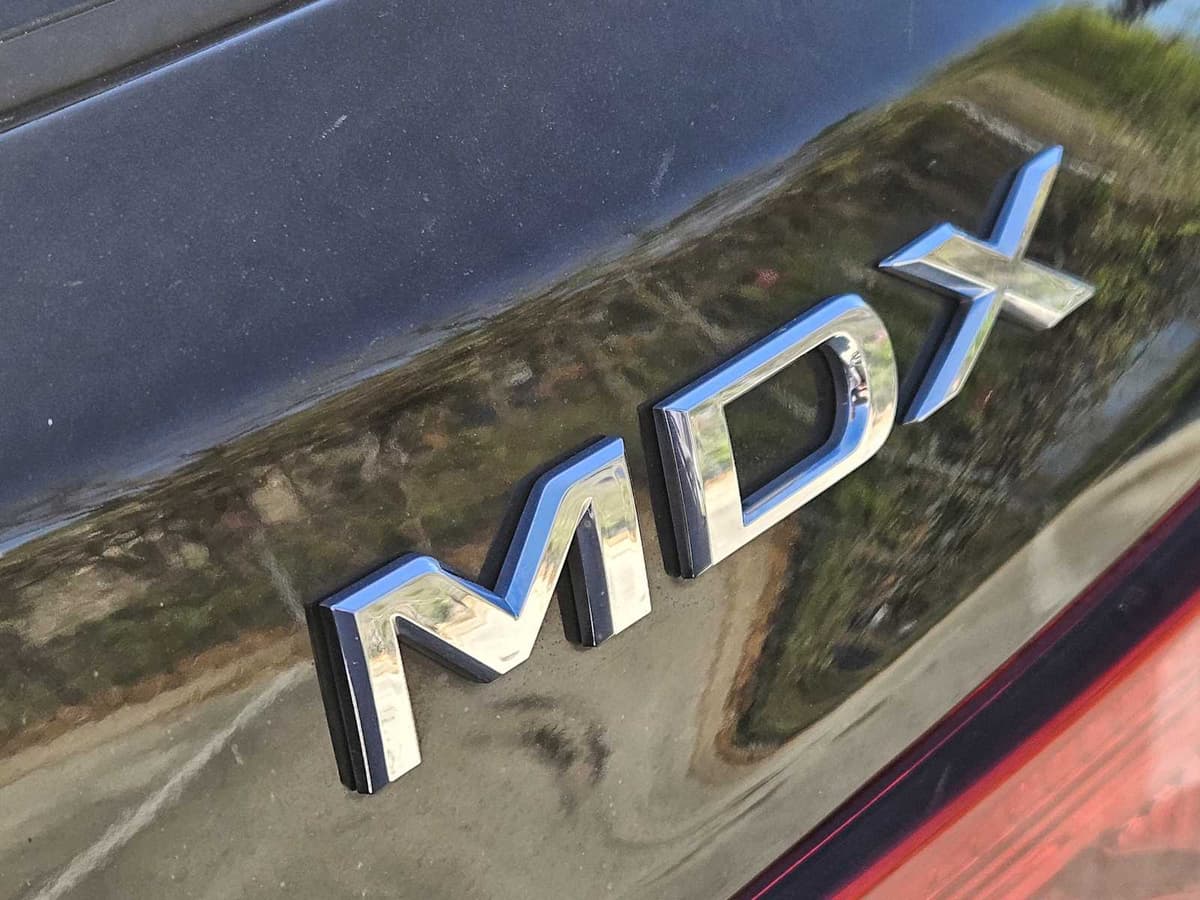 2017 Acura MDX - Image 10