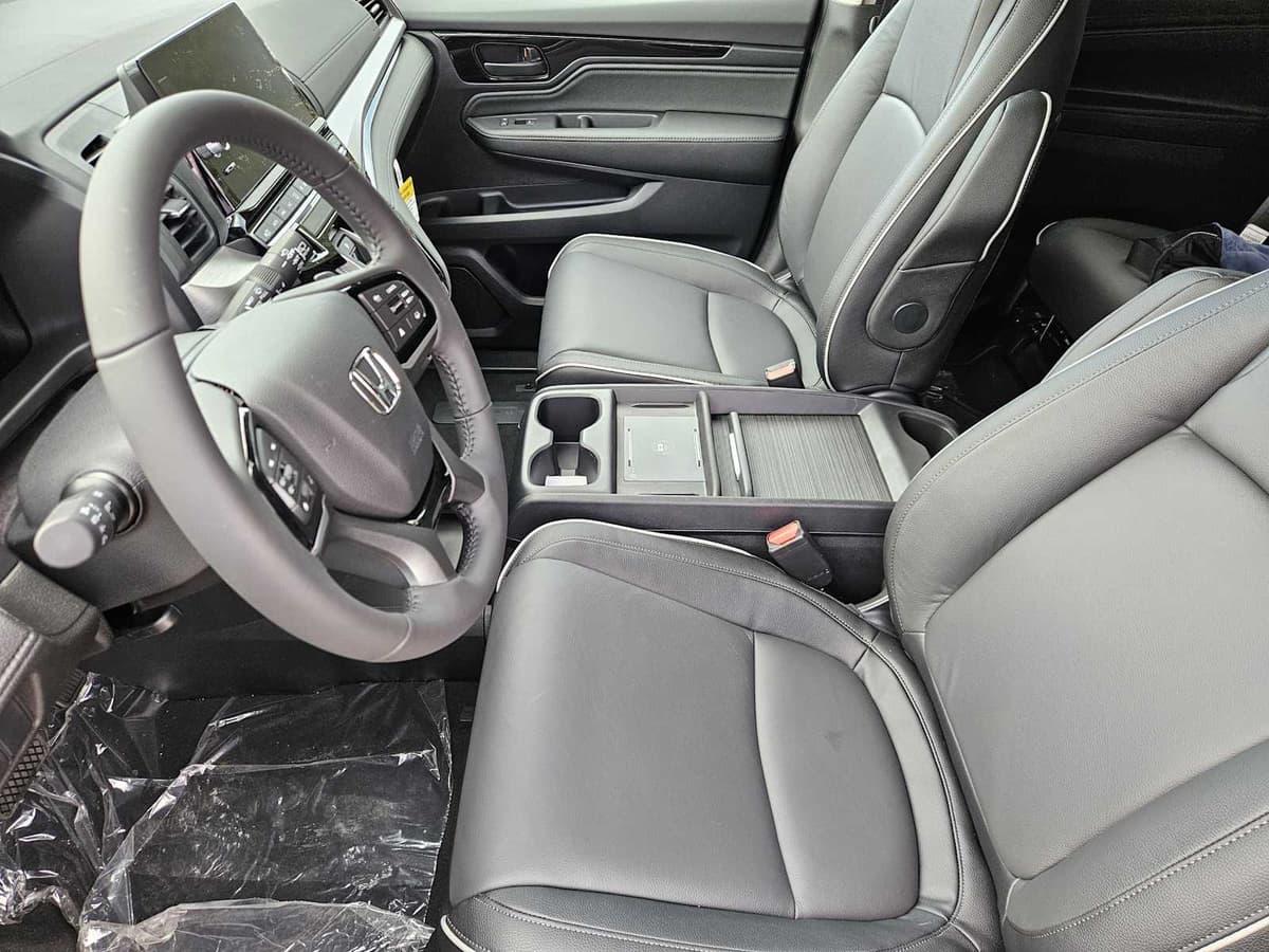 2026 Honda Odyssey - Image 11