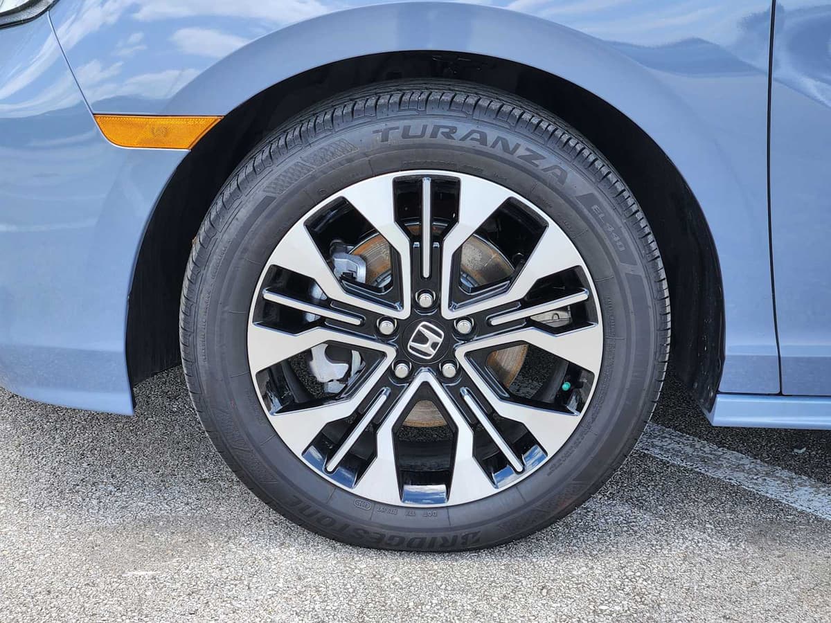 2026 Honda Odyssey - Image 9