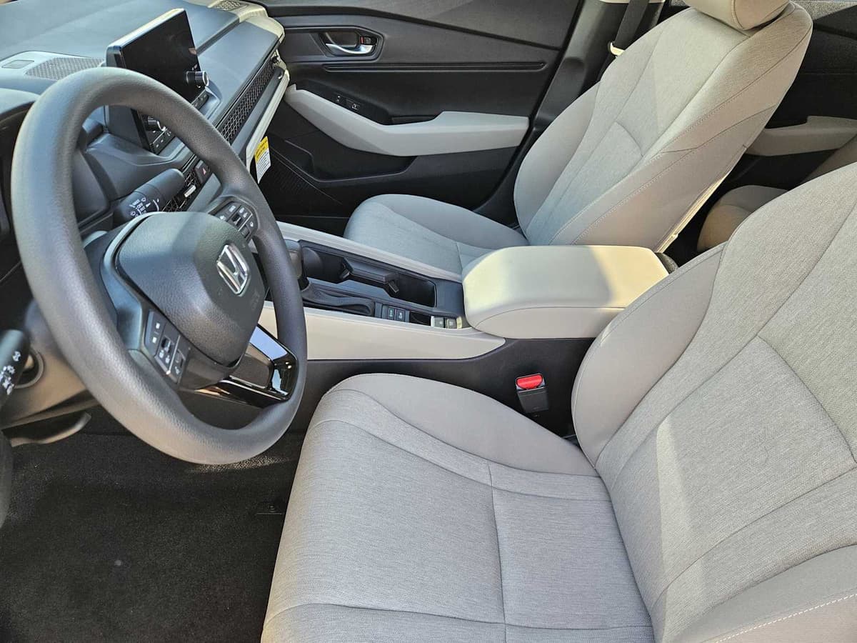 2025 Honda Accord - Image 12
