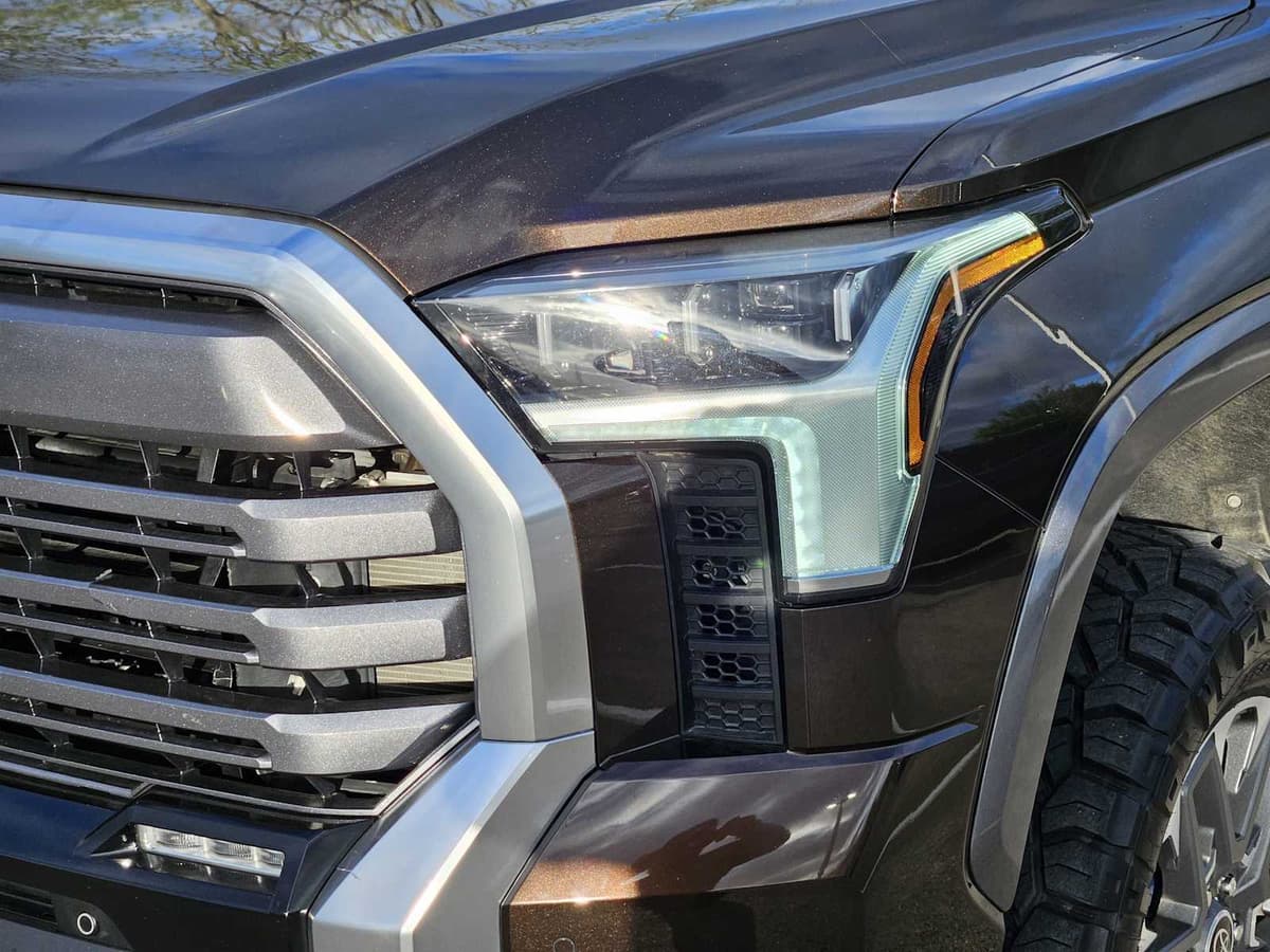 2022 Toyota Tundra - Image 7