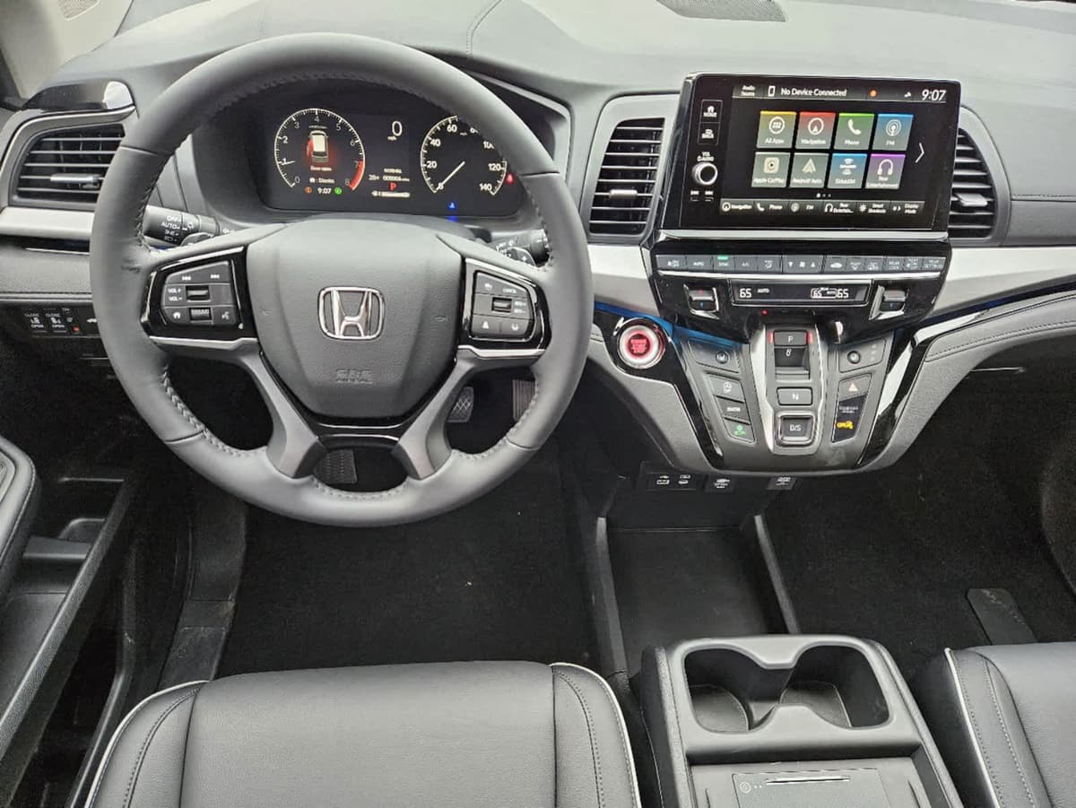 2026 Honda Odyssey - Image 21