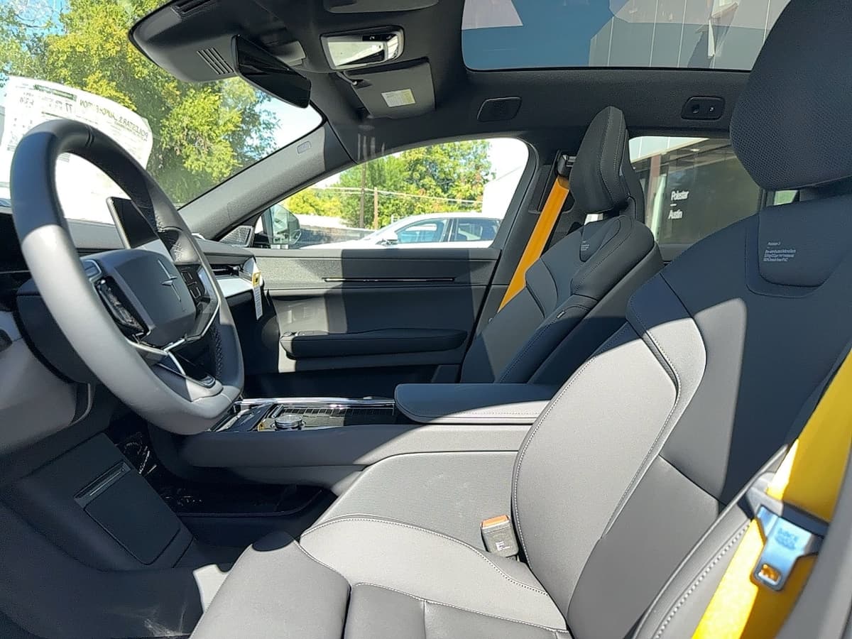 2025 Polestar 3 - Image 14