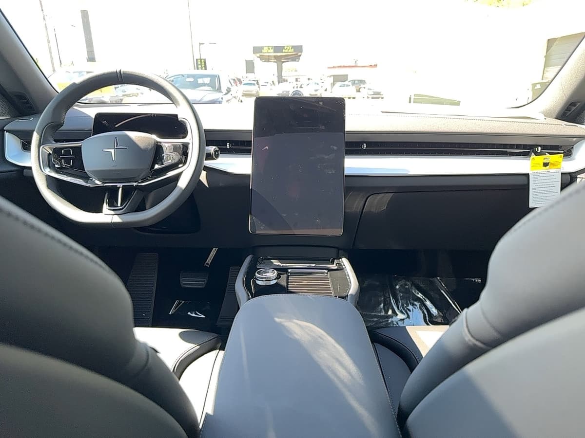 2025 Polestar 3 - Image 21