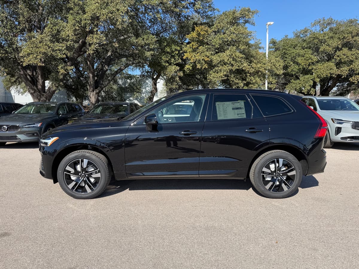 2026 Volvo XC60 - Image 3