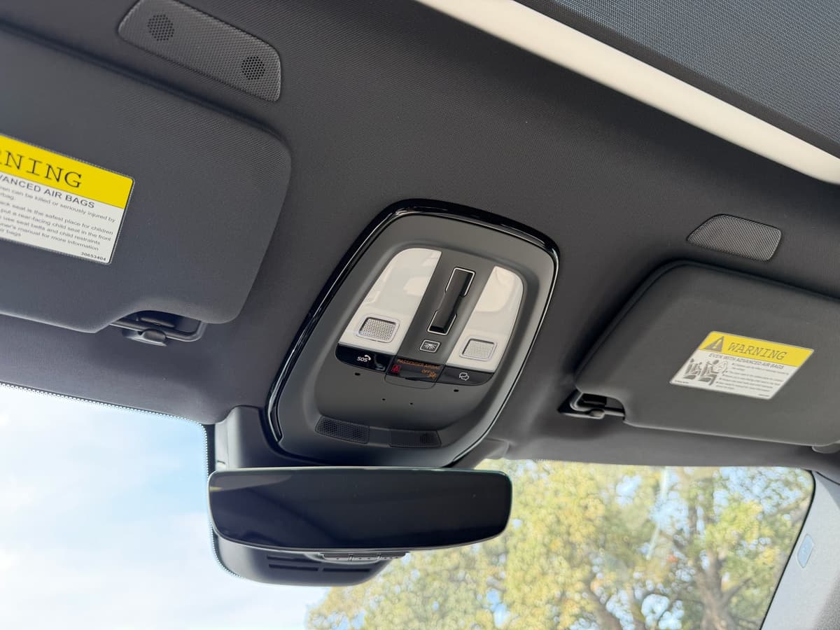 2026 Volvo XC90 - Image 17