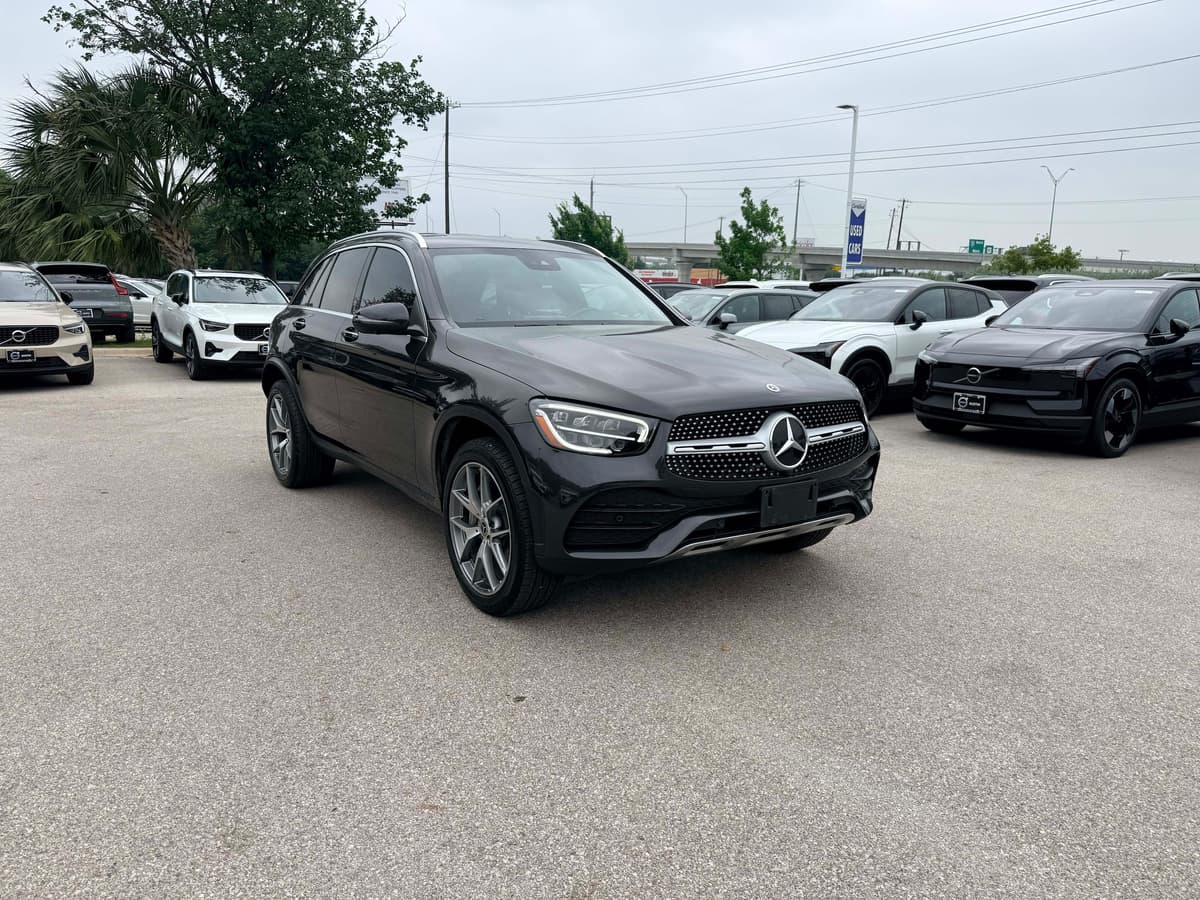 2022 Mercedes-Benz GLC 300 - Image 8