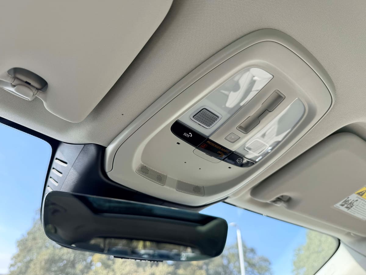 2026 Volvo XC60 - Image 24