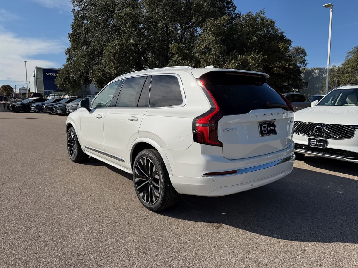 2026 Volvo XC90 - Image 4