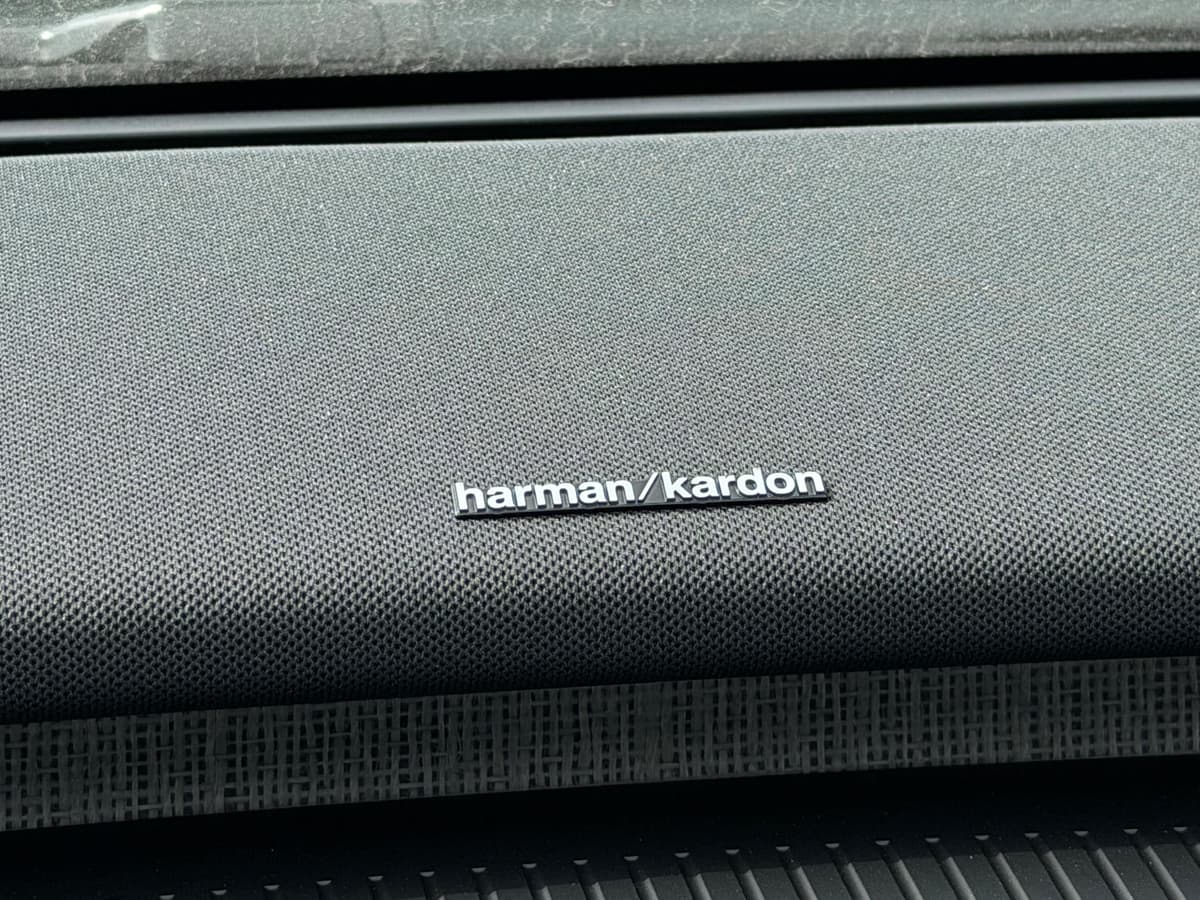 2026 Volvo EX30 - Image 15