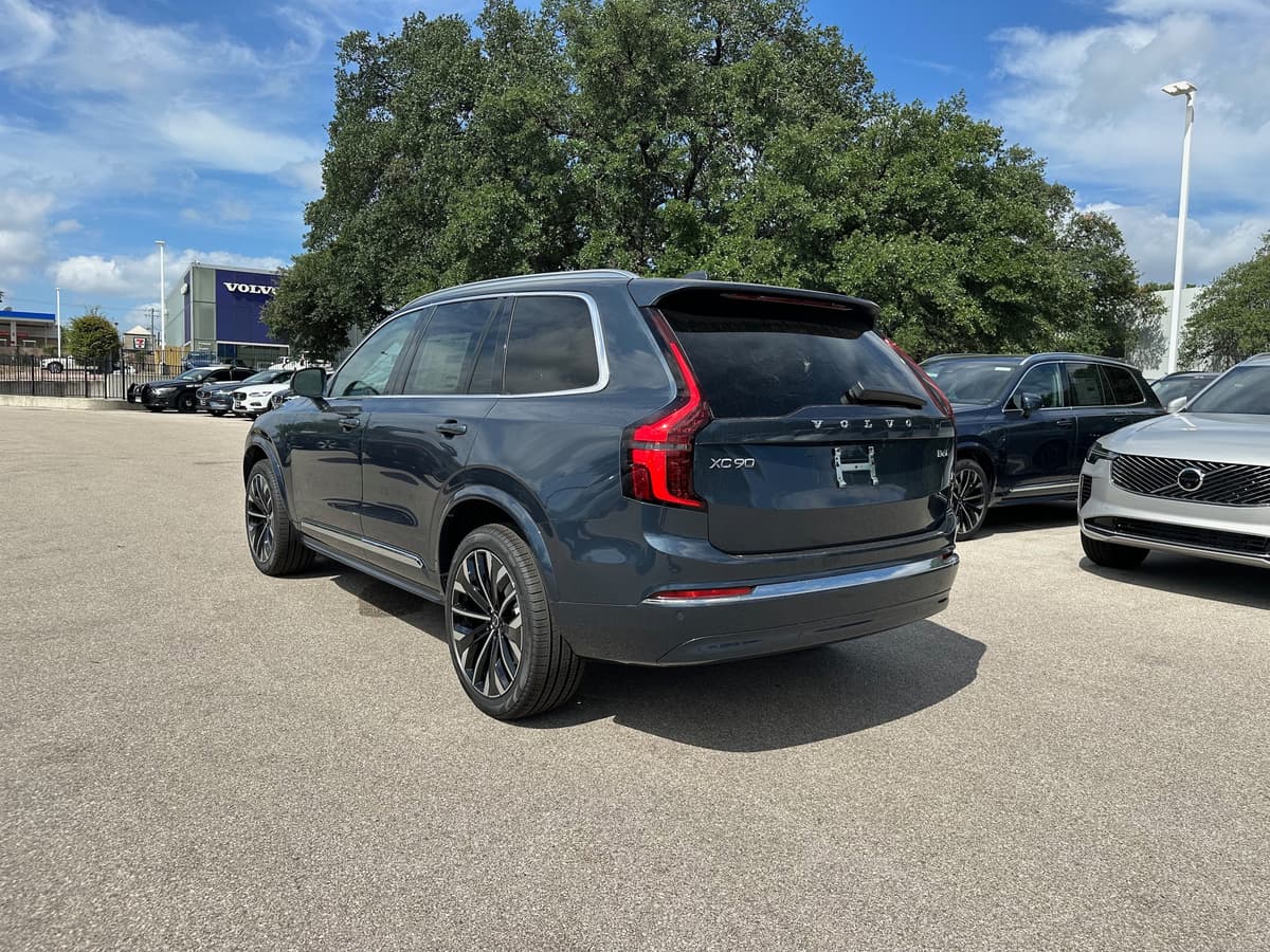 2026 Volvo XC90 - Image 4