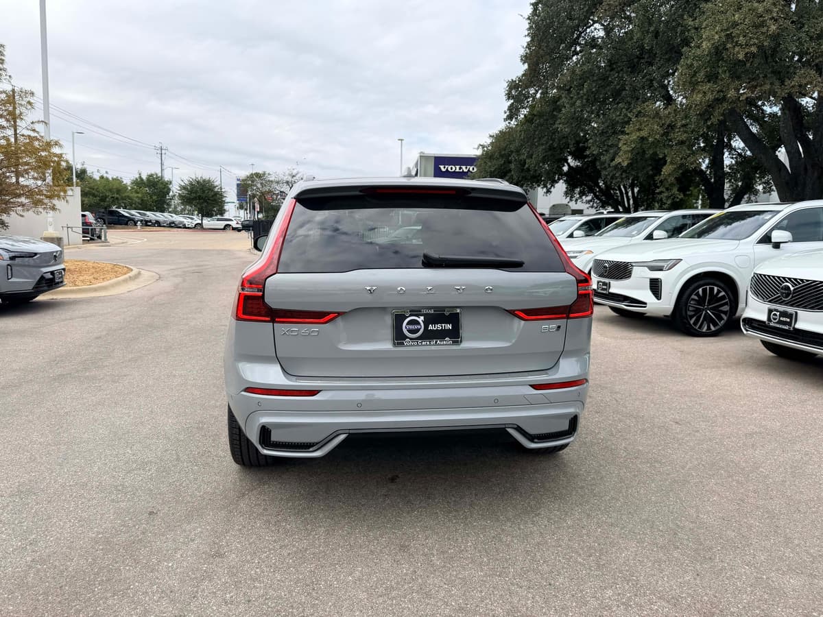 2026 Volvo XC60 - Image 5