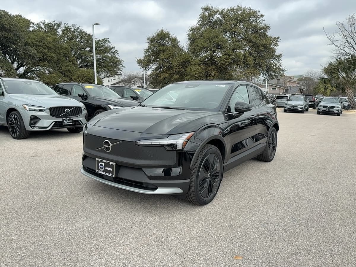 2026 Volvo EX30 Cross Country - Image 2