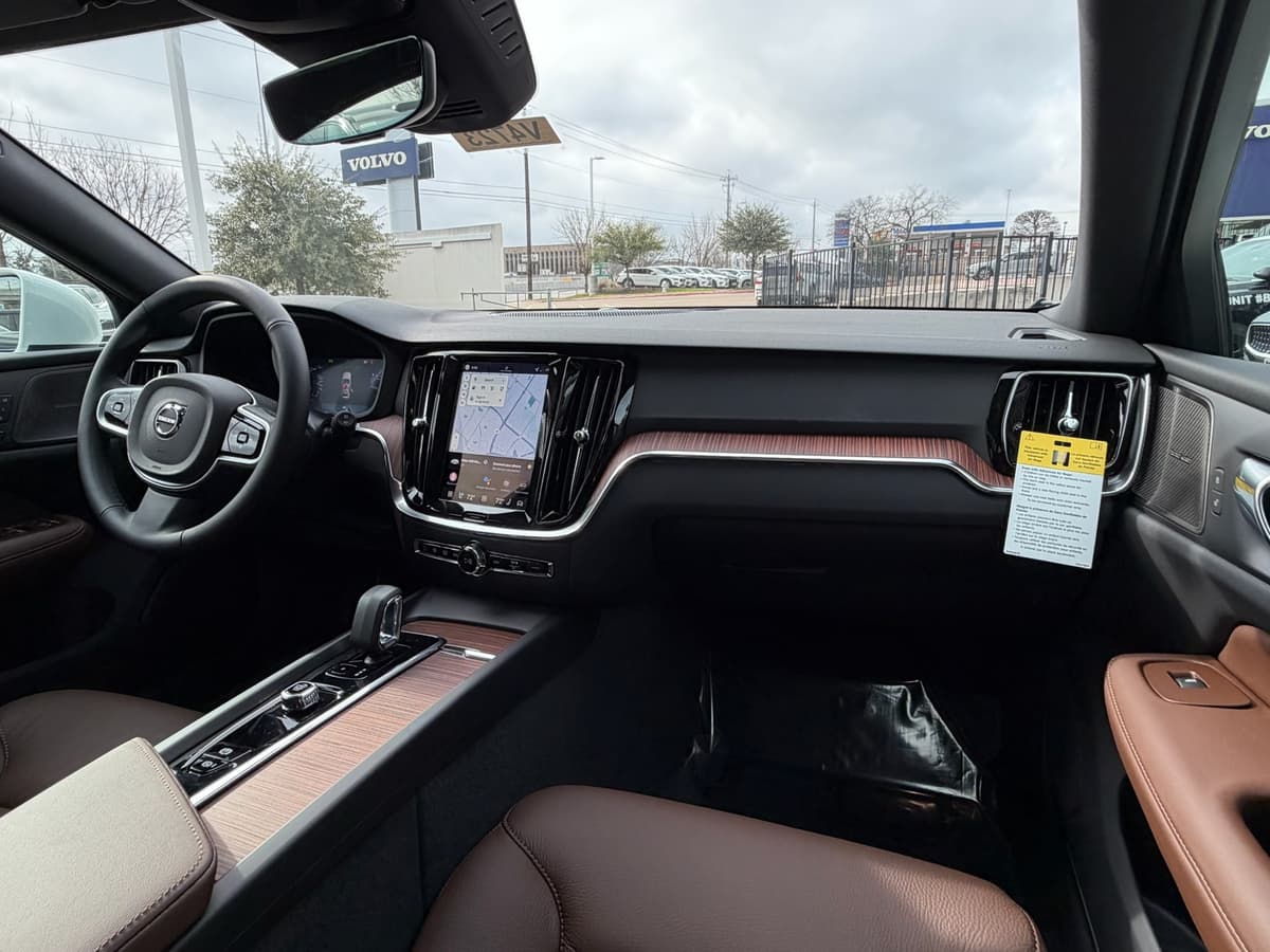 2026 Volvo V60 Cross Country - Image 10