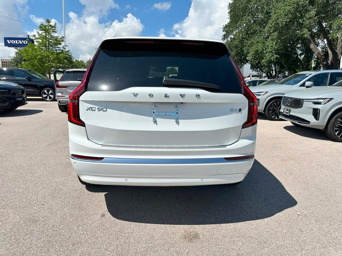 2026 Volvo XC90 - Image 5